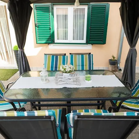Apartments Andela Guest house 3*