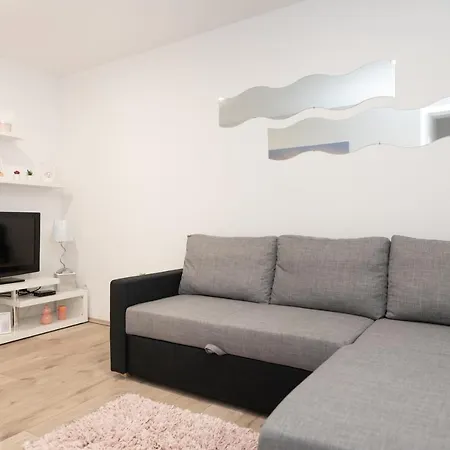 Apartments Andela 3* Skradin