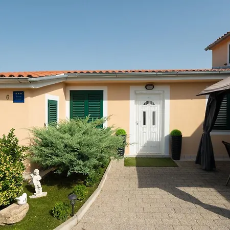 Guest house Apartments Andela