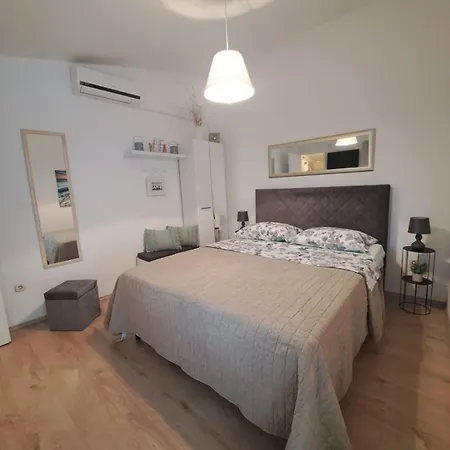 Apartments Andela Skradin