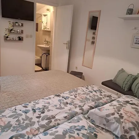 בית הארחה Andela סקארדין